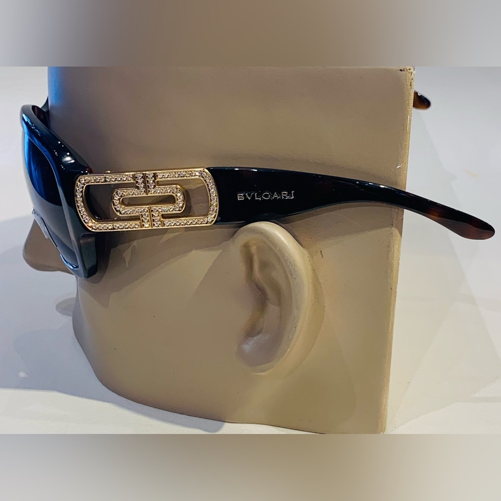 New BVLGARI Sunglasses - Picture 8 of 16